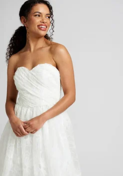 CHI CHI A Wonderful Union Strapless Maxi Dress White Lace Online