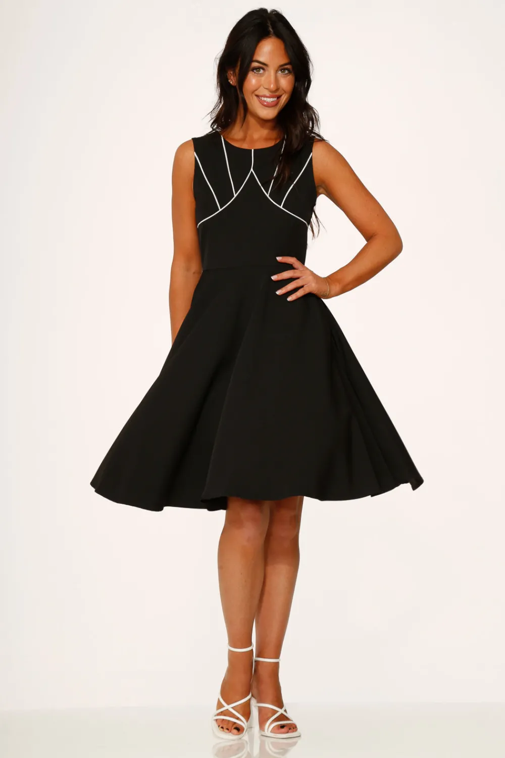 Black & White Piping Swing Dress Best