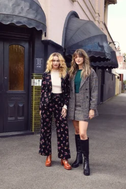 Charlotte Jean Online