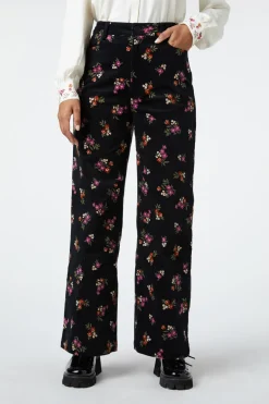 Charlotte Jean Online