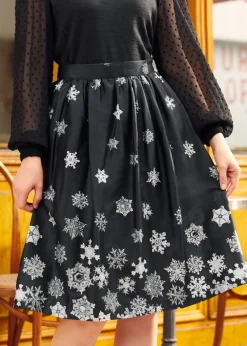 ModCloth Falling For Winter A-Line Skirt Black Snowflake New