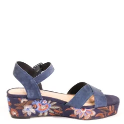 Fancy Embroidered Wedged Sandals Online