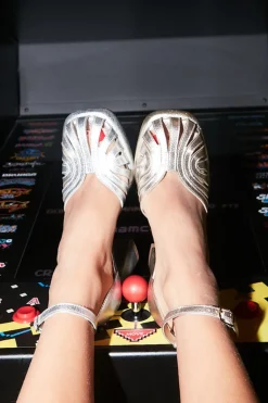 Karmel Retro Platform Heels Outlet