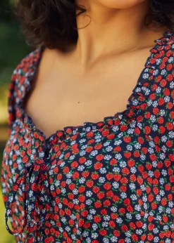 Nostalgic Sweetheart Fit & Flounce Dress Strawberry Spark Clearance