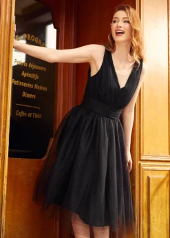 ModCloth Romantic Memories Fit And Flare Dress Black New