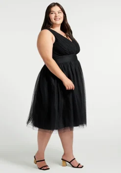 ModCloth Romantic Memories Fit And Flare Dress Black New
