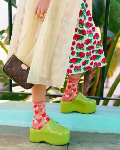 Strawberry Daisy Ruffle Sheer Crew Sock