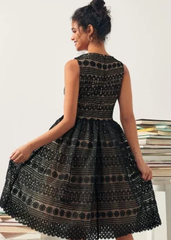 The Vivienne V-Neck Dress Black Lace Hot